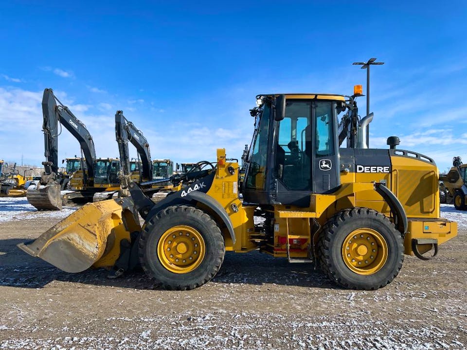 John Deere 444K