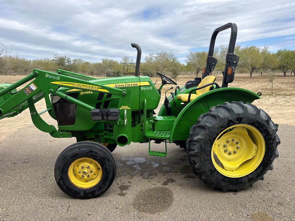 John Deere 5045E