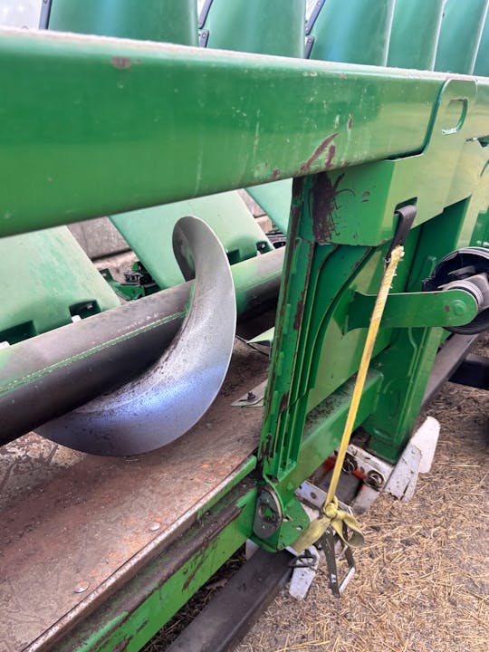 John Deere 616C