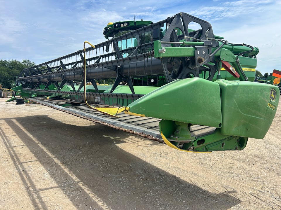 John Deere 635FD