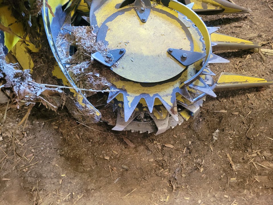 John Deere 696