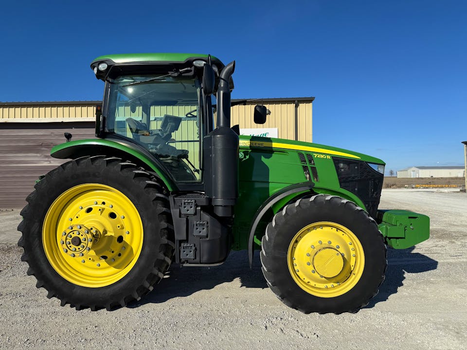 John Deere 7230R