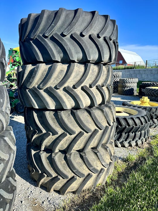 John Deere 80055R46