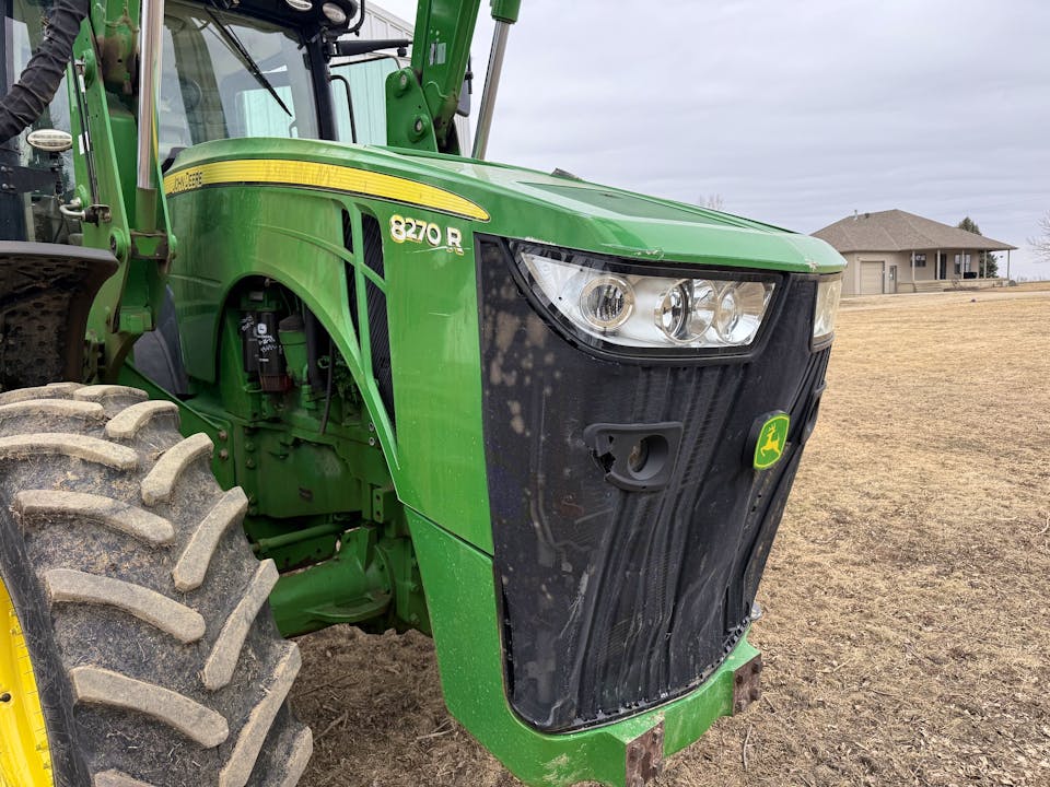 John Deere 8270R