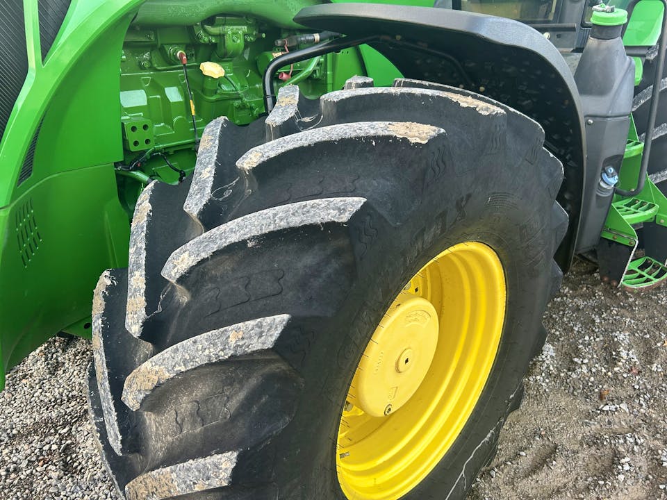 John Deere 8295R