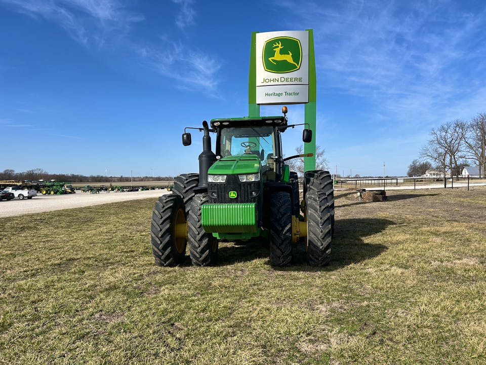 John Deere 8370R