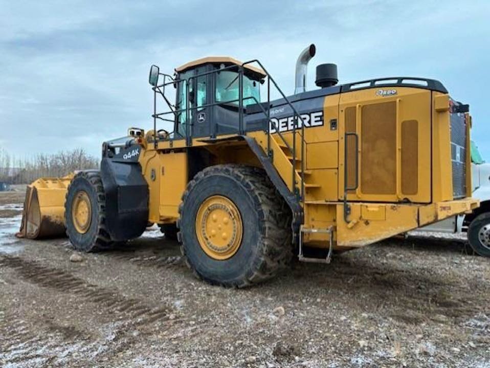John Deere 944K