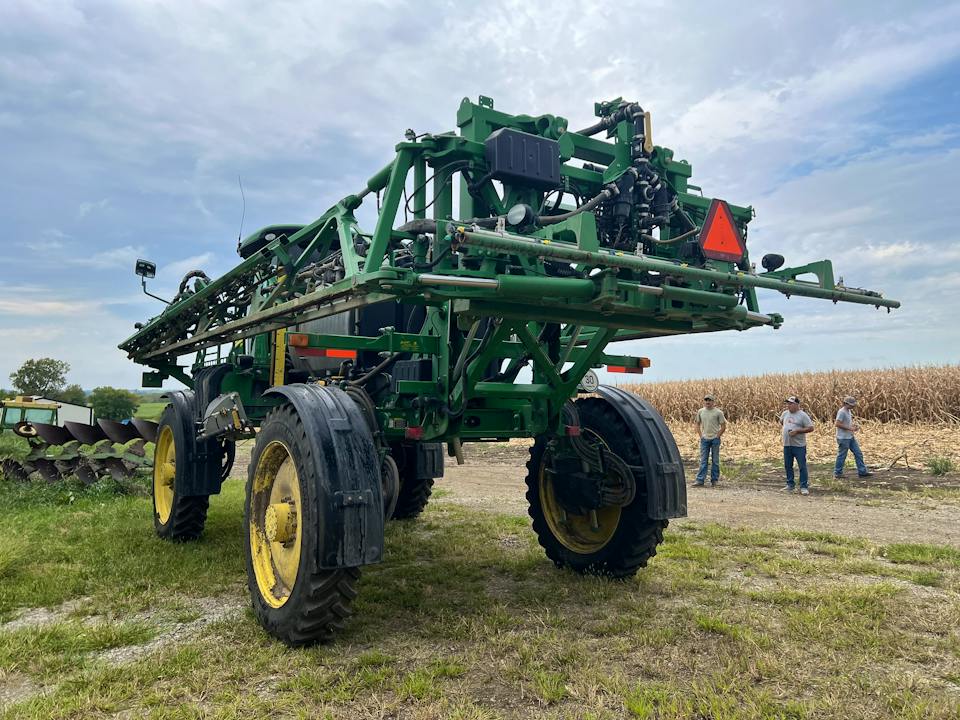 John Deere R4030