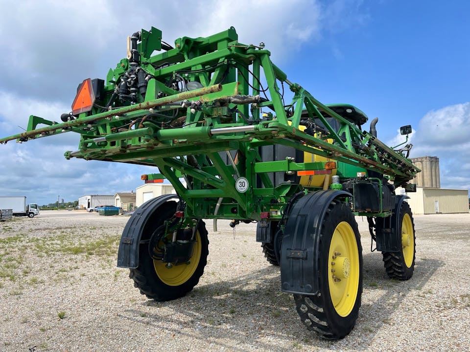 John Deere R4030