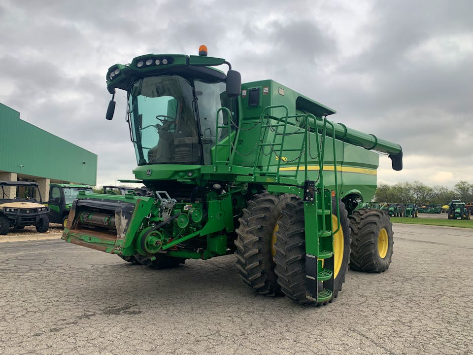 John Deere S680