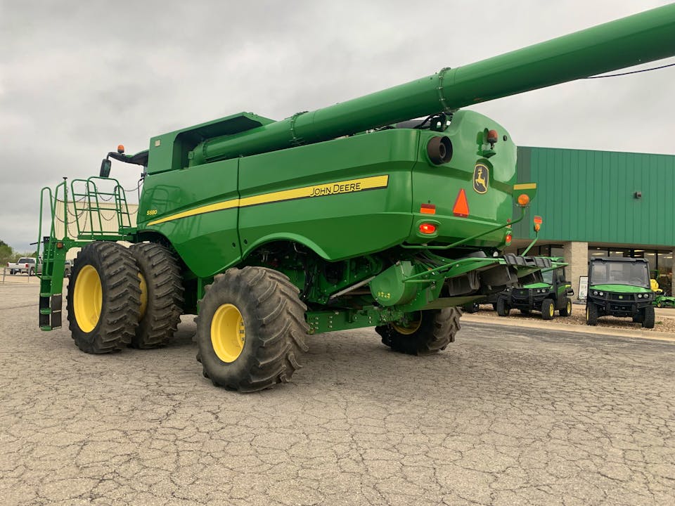 John Deere S680