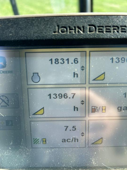 John Deere W235