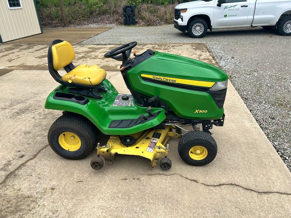 John Deere X300