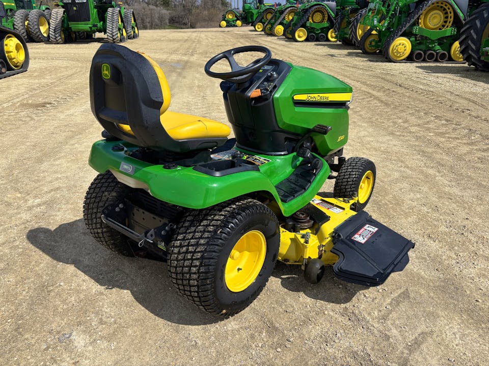 John Deere X320