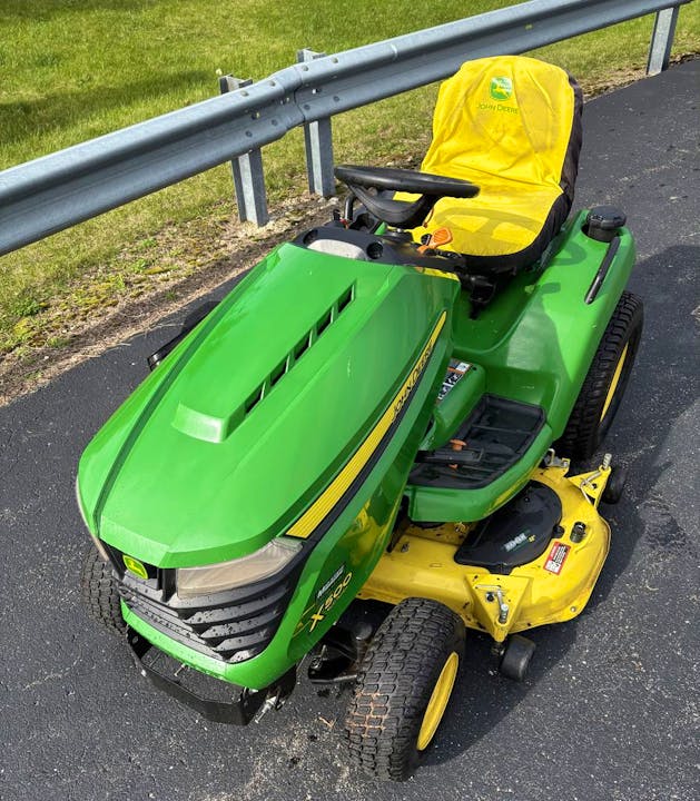 John Deere X500