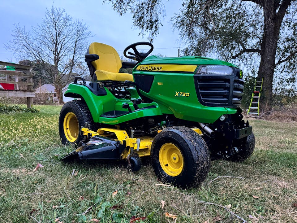 John Deere X730