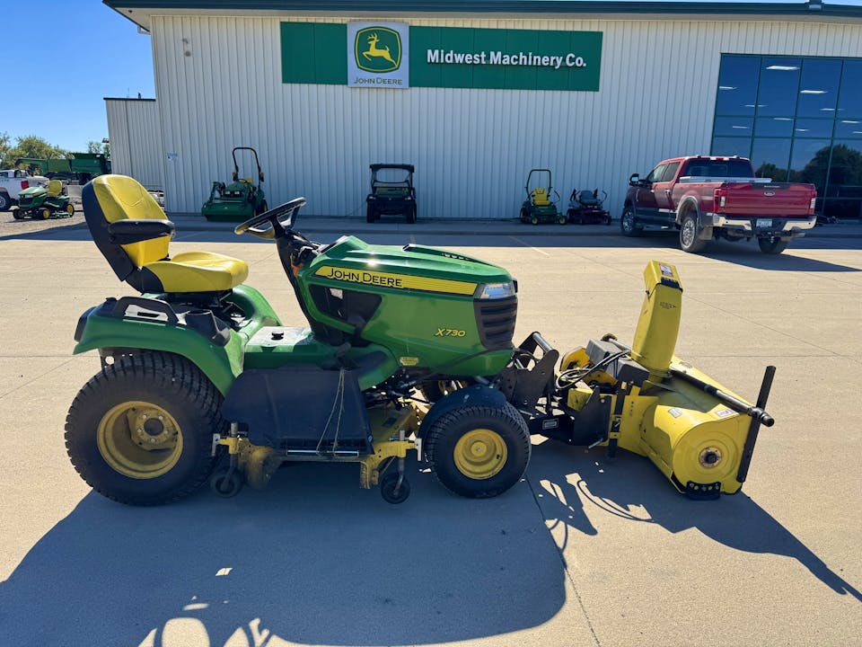 John Deere X730