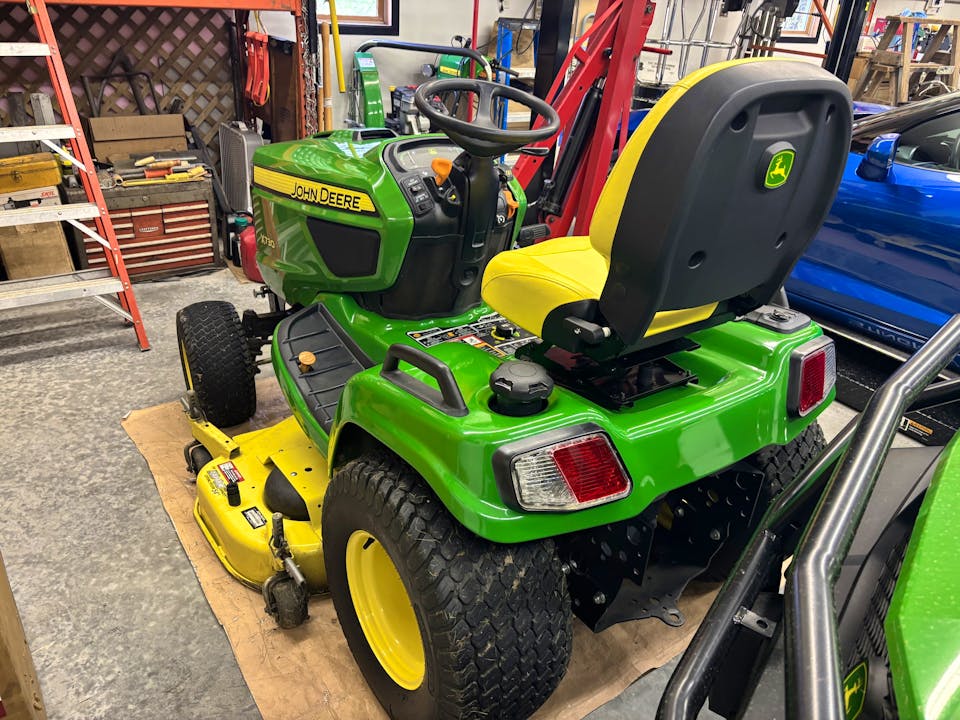 John Deere X730
