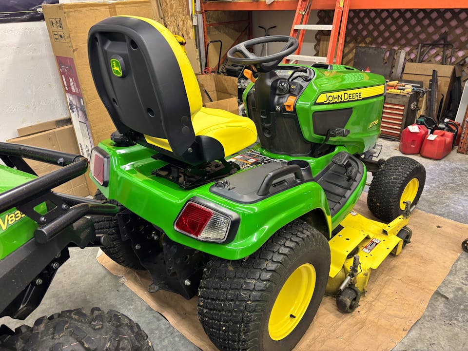 John Deere X730