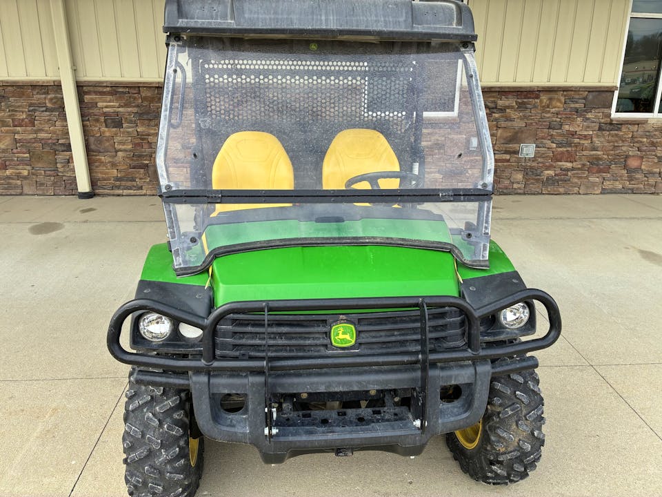 John Deere XUV825I GREEN