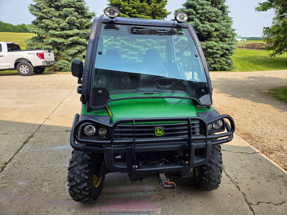 John Deere XUV825I GREEN