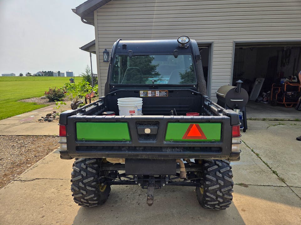 John Deere XUV825I GREEN