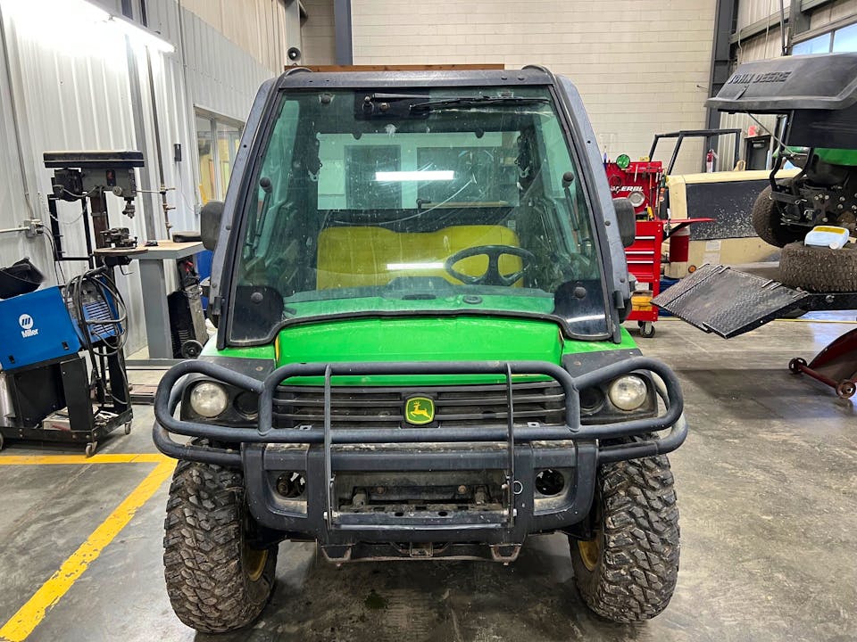 John Deere XUV825i Power Steering