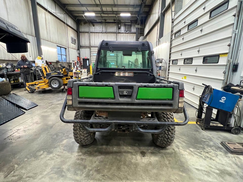 John Deere XUV825i Power Steering