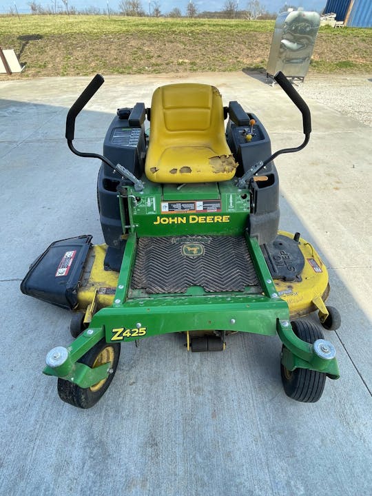John Deere Z445