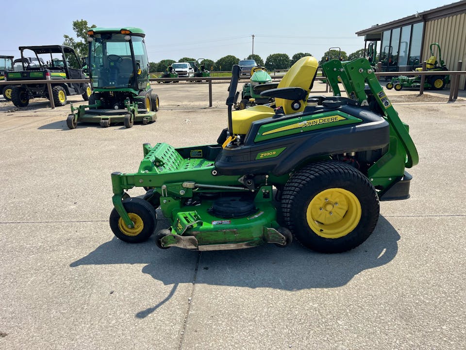 John Deere Z930R
