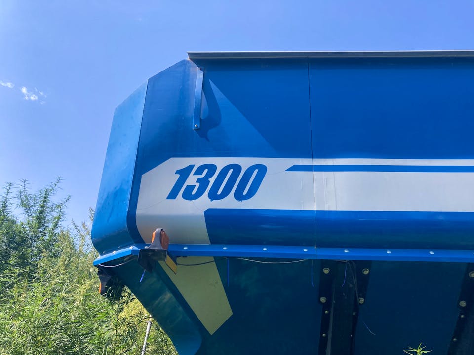 Kinze 1300