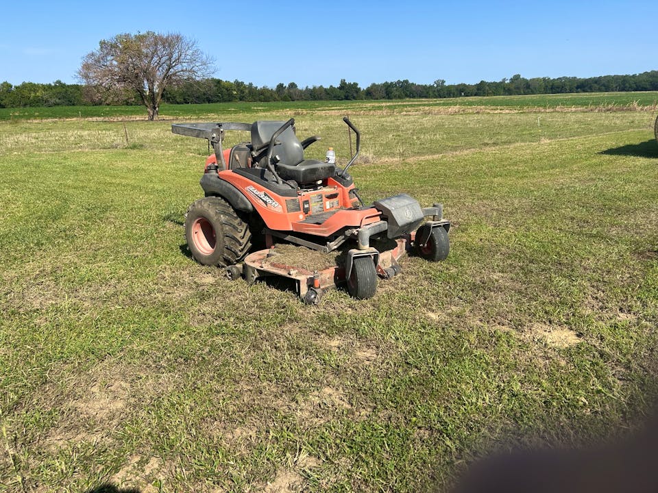 Kubota ZD326