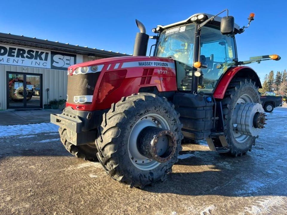 Massey Ferguson 8737