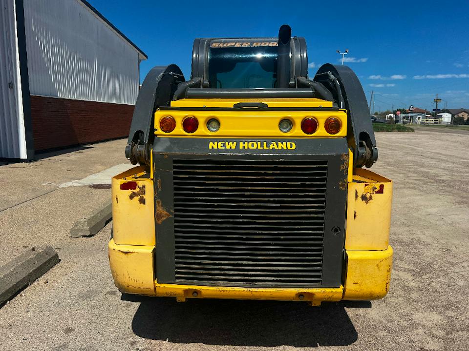 New Holland L230