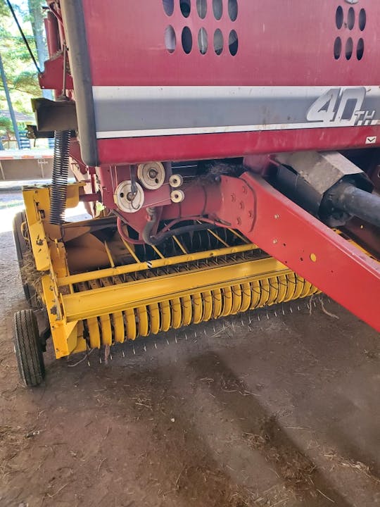 New Holland Rollbelt 450