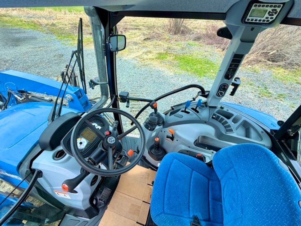 New Holland T4.75