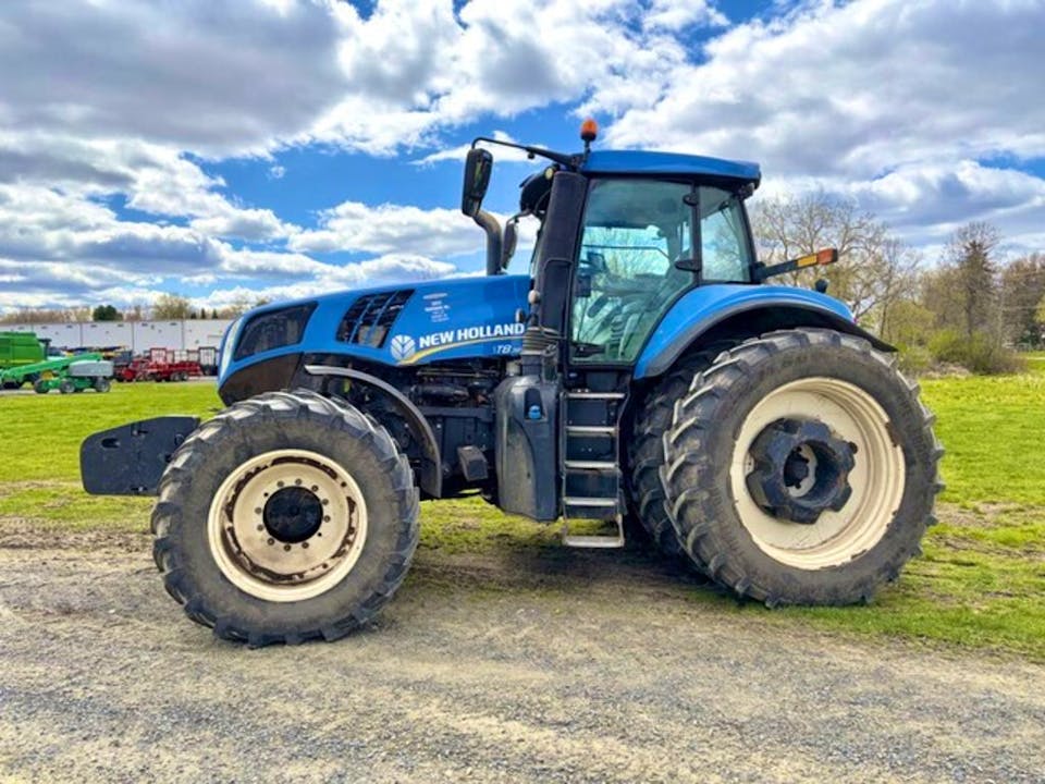 New Holland T8.380