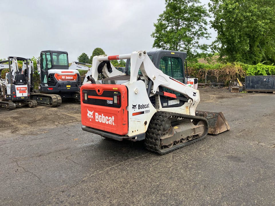 Bobcat T590