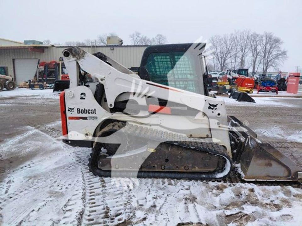 Bobcat T870