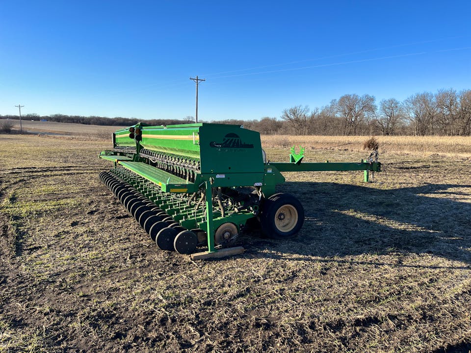 Great Plains 2S-2600HD