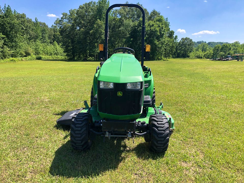 John Deere 1023E