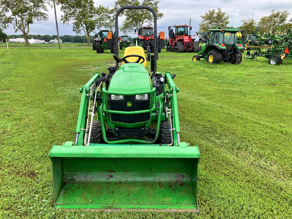 John Deere 1025R