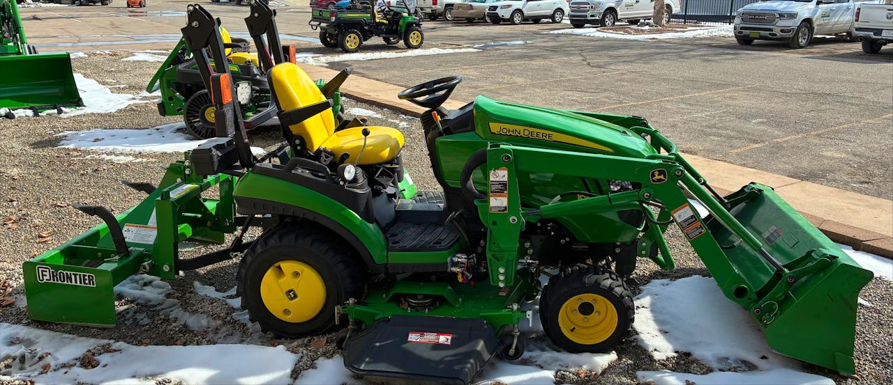 John Deere 1025R