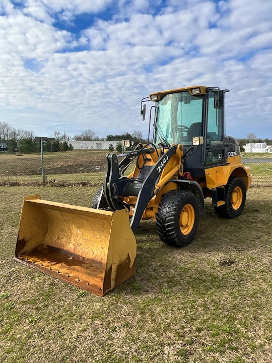 John Deere 244K