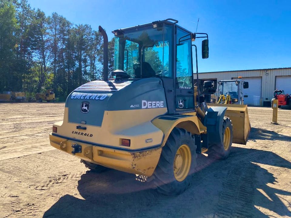 John Deere 324K