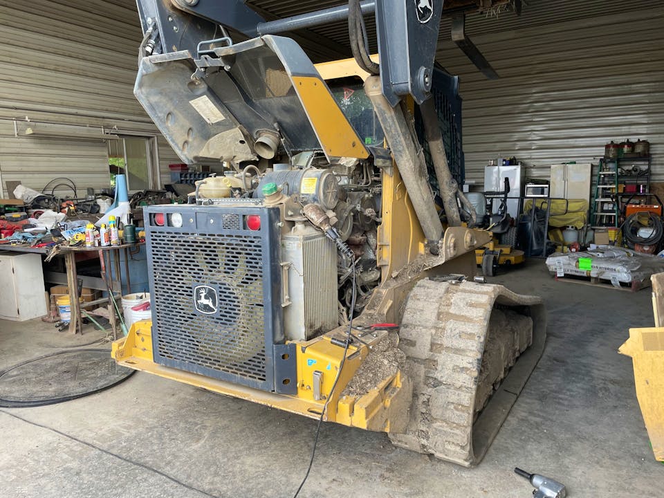 John Deere 333G