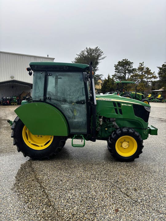 John Deere 5090GN