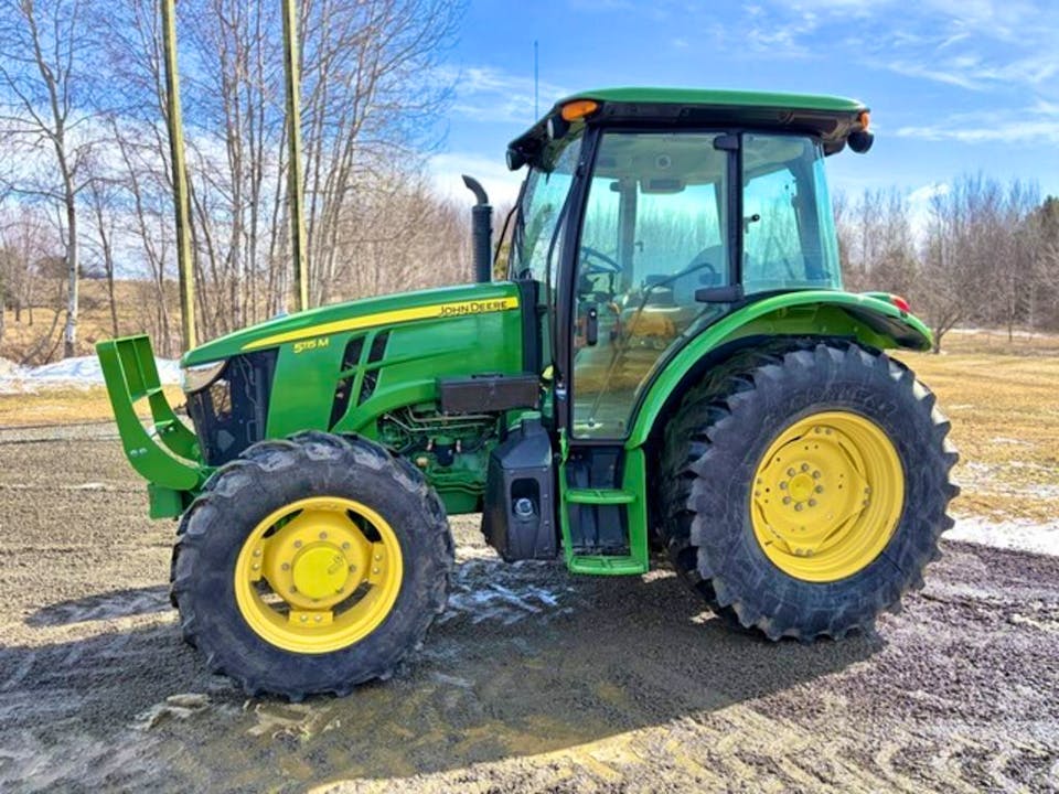 John Deere 5115M