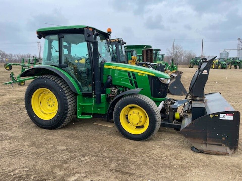 John Deere 5115M