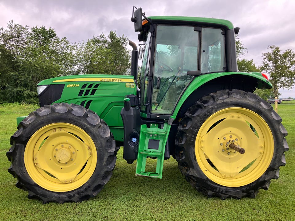 John Deere 6130M